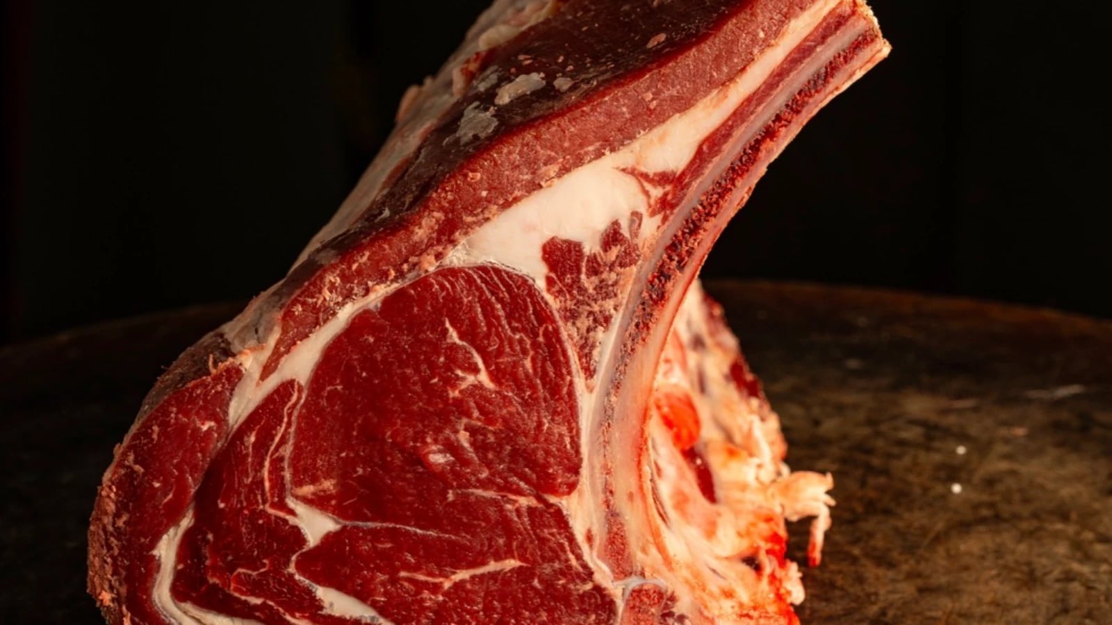 Shoulder steak / Steak / T-bone